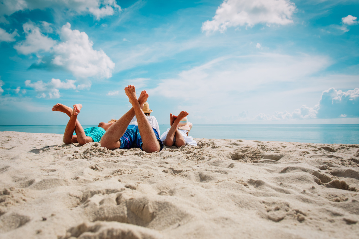 Naar Het Strand Met Kinderen - Strand Dag Meenemen Kinderen, Baby, Dreumes - Kids Inspo